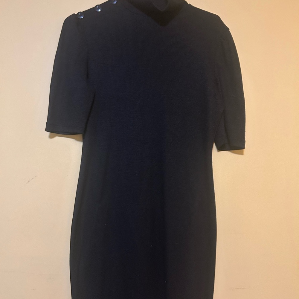 Women,s black dress